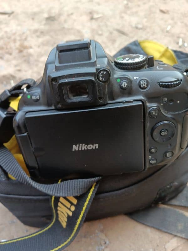 Nikon D5200 1