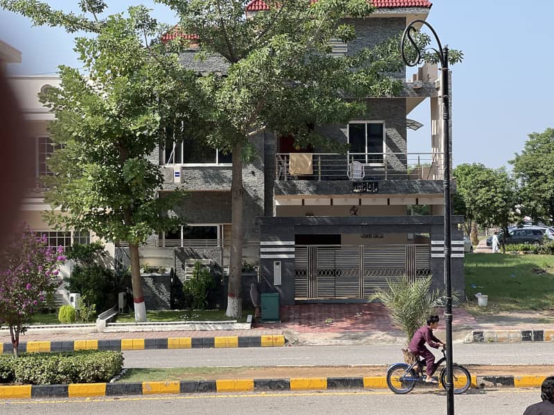 870 SQ FT 2 BEDROOM FLAT FOR SALE MULTI F-17 ISLAMABAD 46