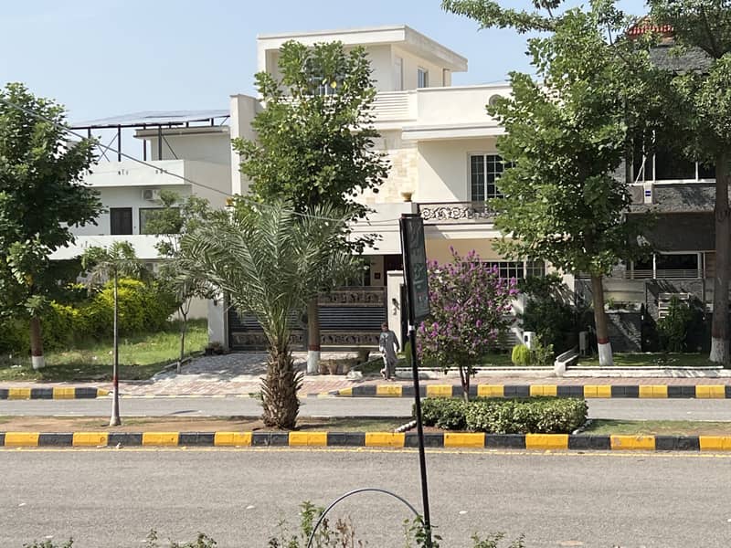 870 SQ FT 2 BEDROOM FLAT FOR SALE MULTI F-17 ISLAMABAD 47