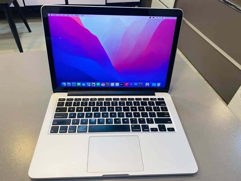 13” MacBook Pro 2015 Retina Display i5/8/256 1