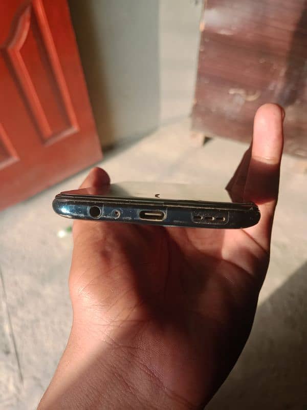 OPPO Reno 2f 1