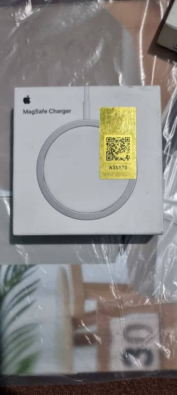 iphone wireless charger 3