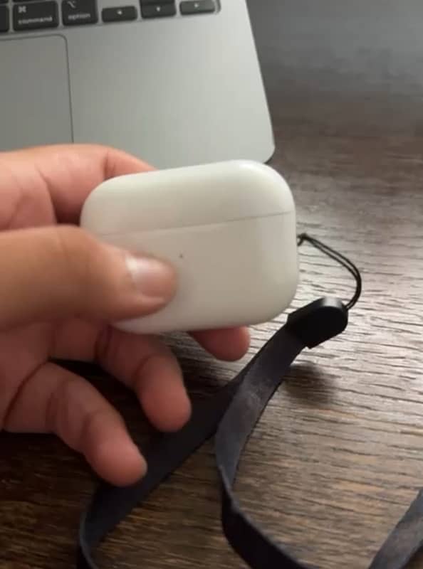 Airpods Pro 2 Left Side And Case 1