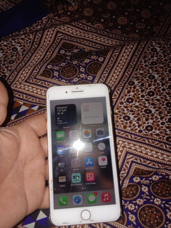 I phone 8plus 4