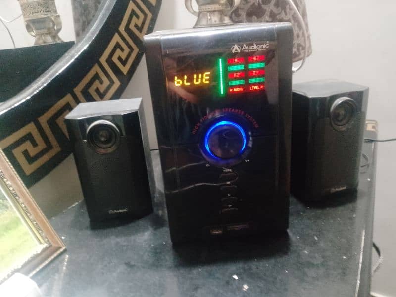 Audionic speakers for sale 1