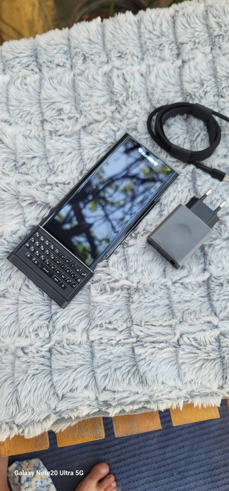 Blackberry priv in lush Condition (Non pta) 0