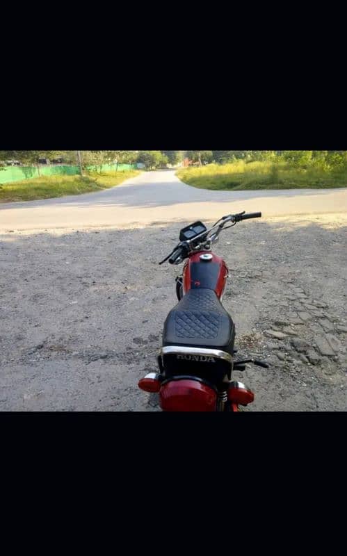 125 Honda 2016 / red Honda 125 ( Lahore Registration ) 2