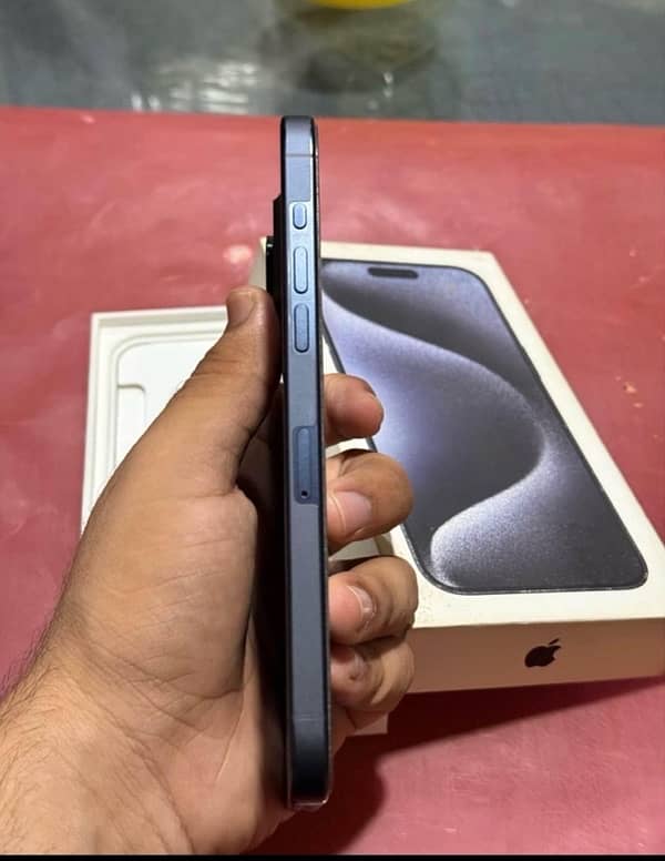 iPhone 15 pro max blue titanium jv 0