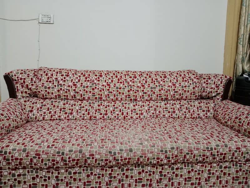 5 seater sofa set for sale - Available for quick sale 3