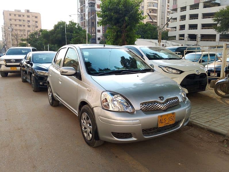 Toyota Vitz 2001 3