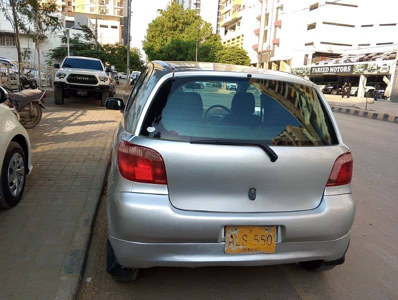 Toyota Vitz 2001 6