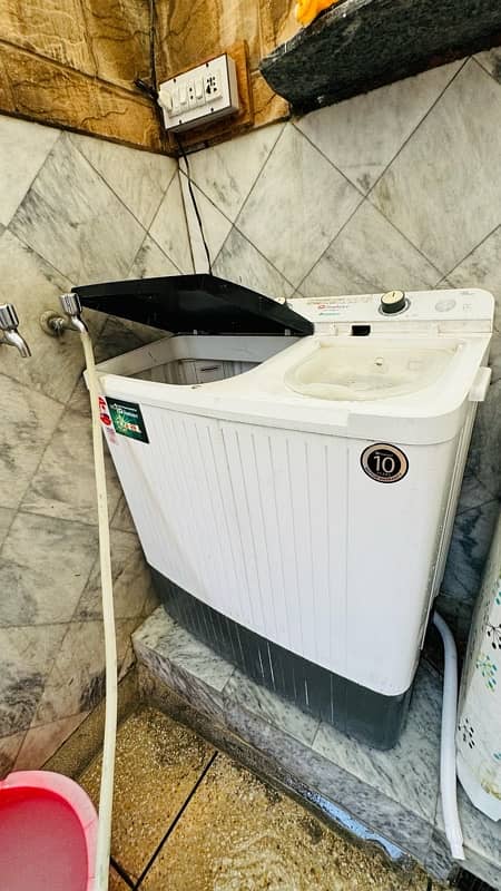 Dawlance washing machine full size. . 100% working 7