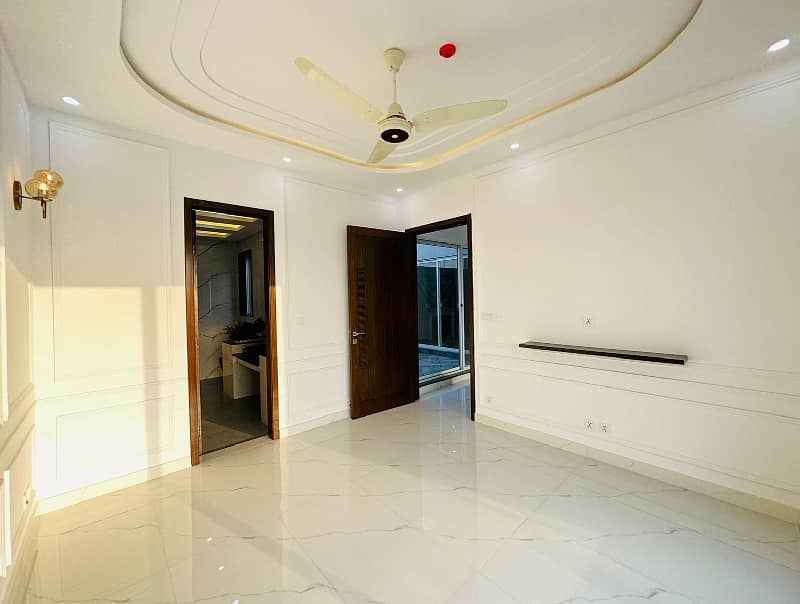 5 Marla Out Class Stylish Full House For Sale In DHA Phase 3,Block XX, Lahore. 6