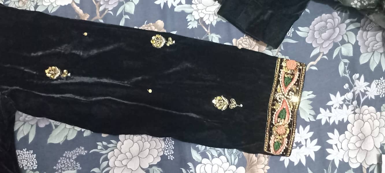 Heavy embroidered dress for sale 3