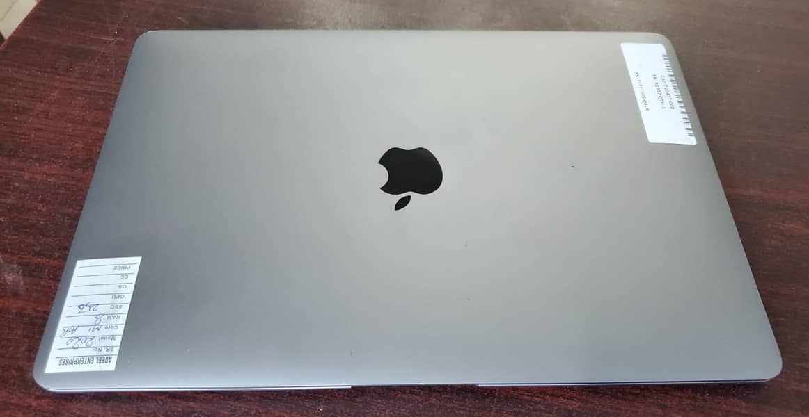 Macbook AIR M1 2020 13" 8GB RAM 256GB SSD 4