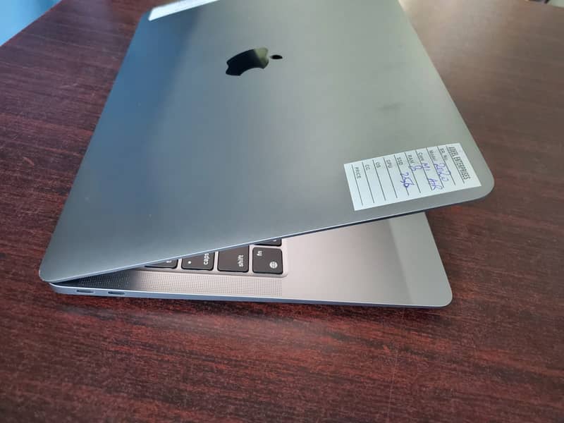 Macbook AIR M1 2020 13" 8GB RAM 256GB SSD 5