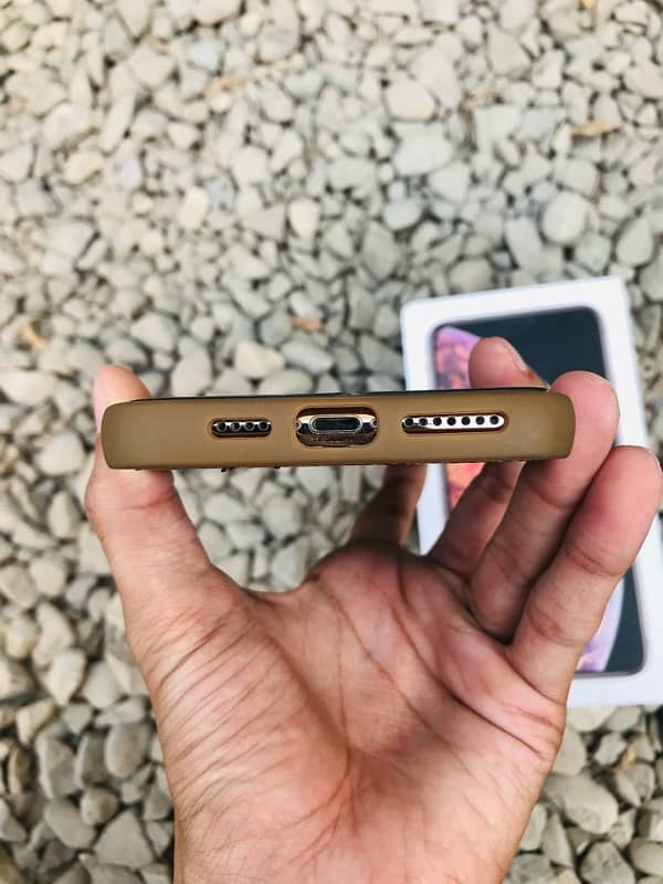 iPhone XS Max 256 Gb Approved 6