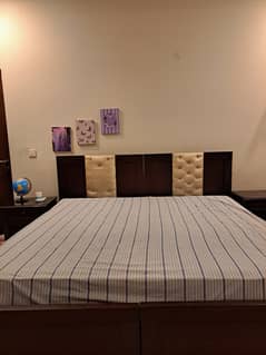 Single Bed Without Mattress