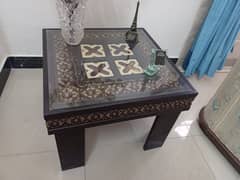 1 central table and 2 side table 0