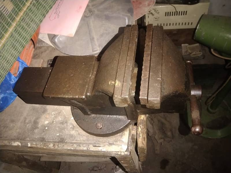 Qaderia Engineering Works Lathe Machine 6