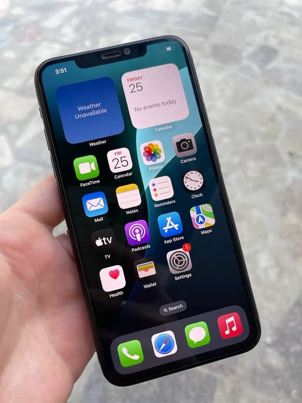 Iphone 11 pro max 256 gb PTA Approved 5