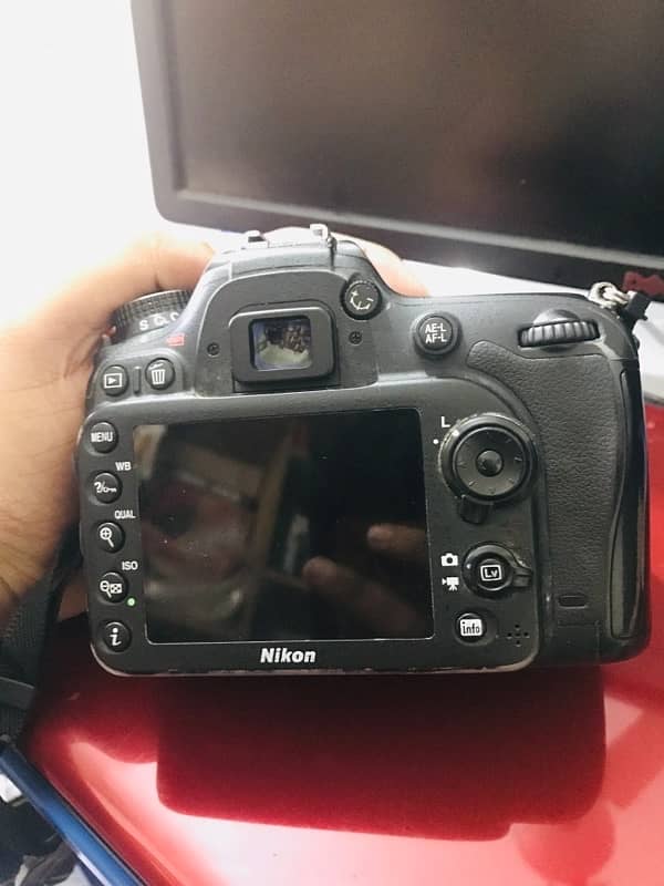 Nikon D7100 mint condition with original battery,charger and 18-55lens 2