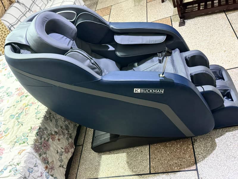 JC Buckman RefreshUs Massage Chair Blue Color 7