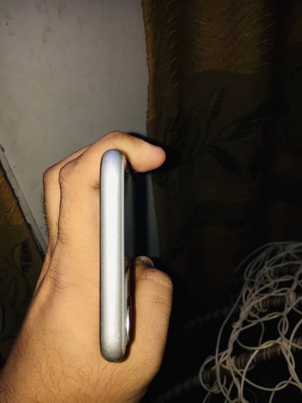 IPHONE 11 for sale 2