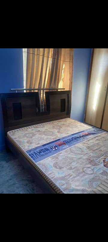 Queen Size bed with mattress 4