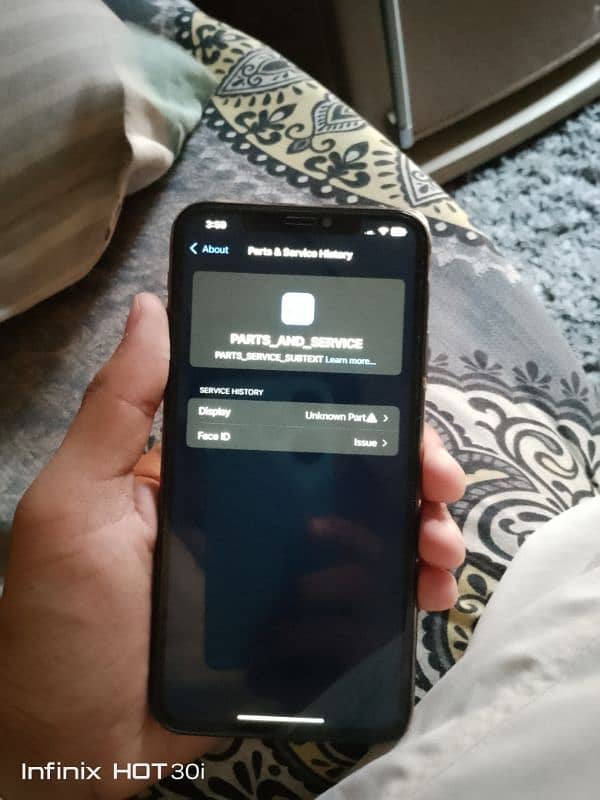 iphone 11proMax Non pta complete sim time avail condition was 10/9.5jv 4