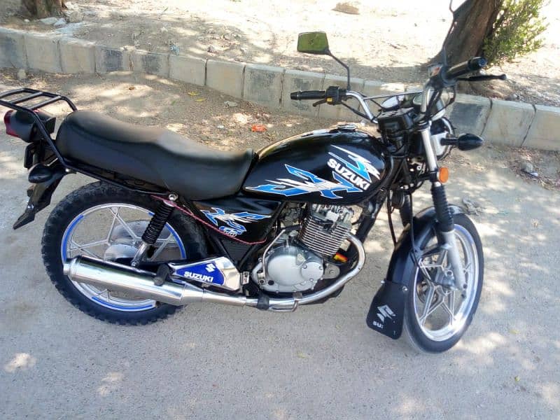 Suzuki gs 150 2021 urgent sale paise final hai 4