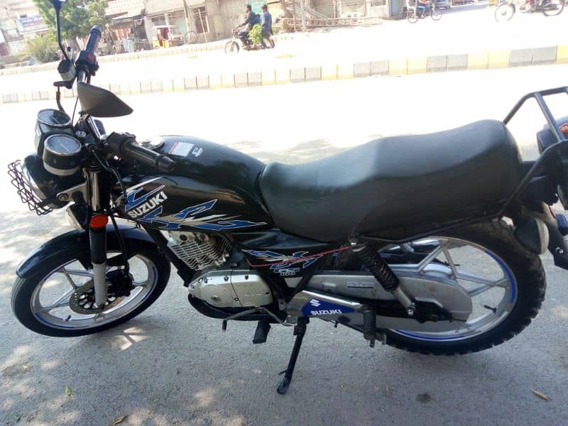 Suzuki gs 150 2021 urgent sale paise final hai 8