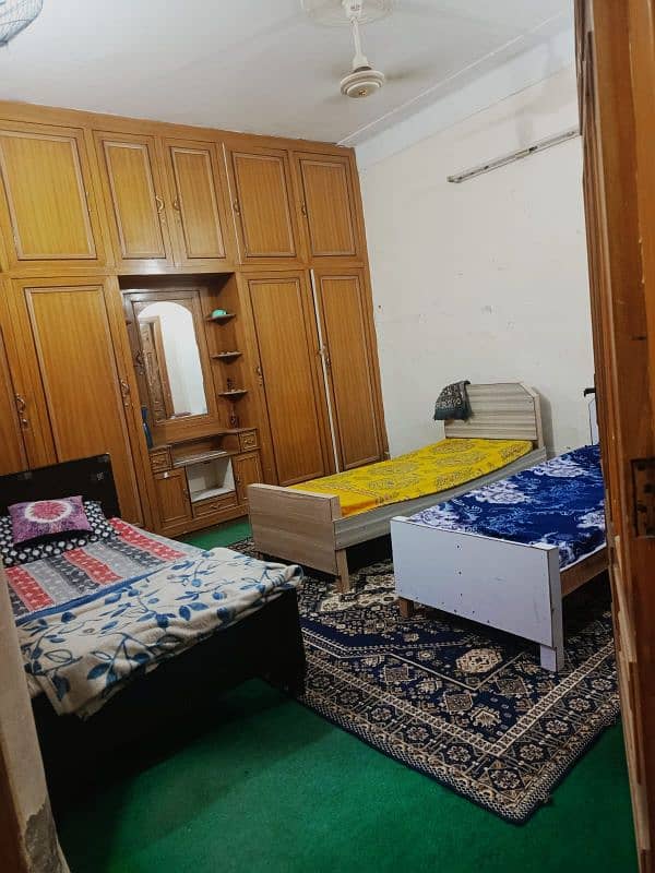 single and sharing rooms available in Rawalpindi girls hostel 13