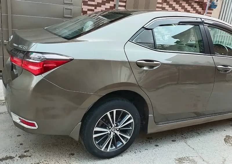 TOYOTA COROLLA ALTIS 1.6 MODEL 2018 7