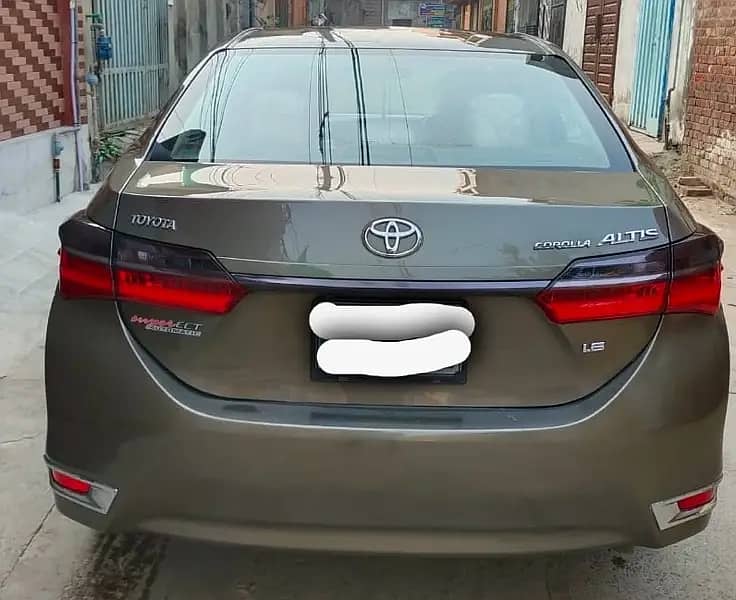 TOYOTA COROLLA ALTIS 1.6 MODEL 2018 8