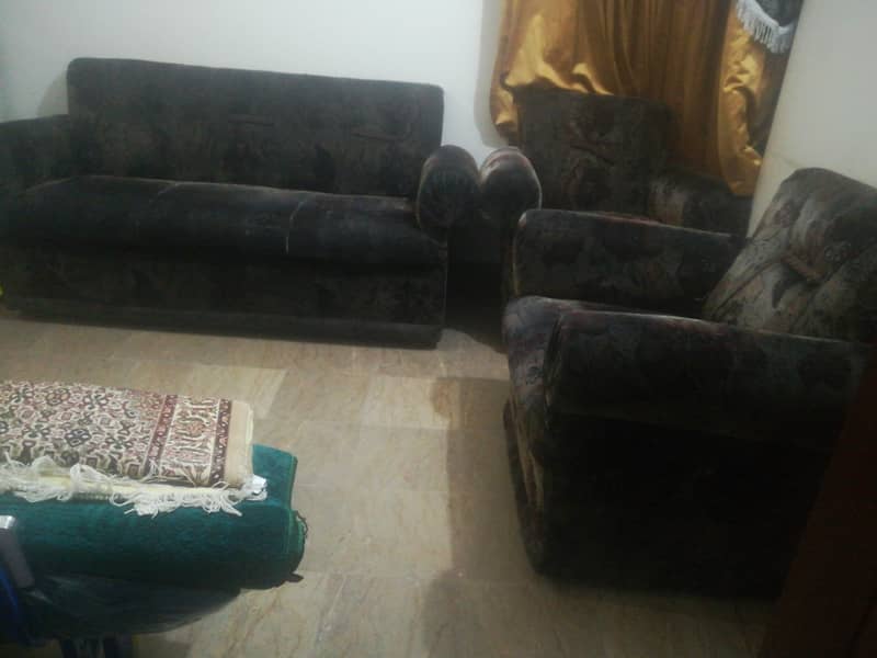 5 SEATER SOFA 1