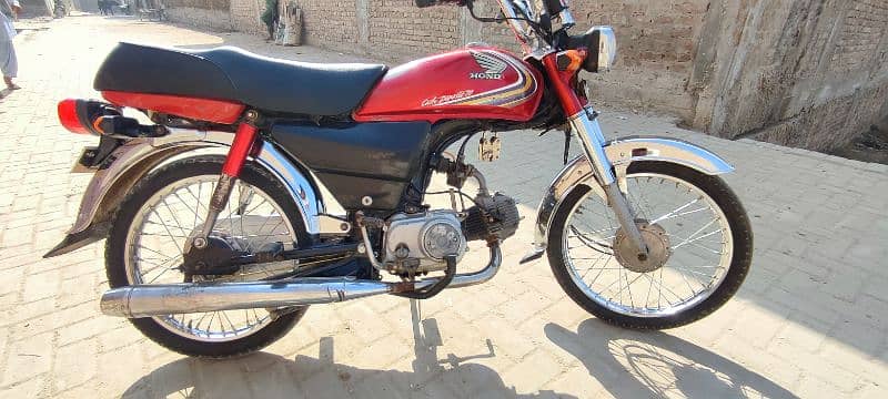 I am selling honda CD 2015 sukkar number . 2