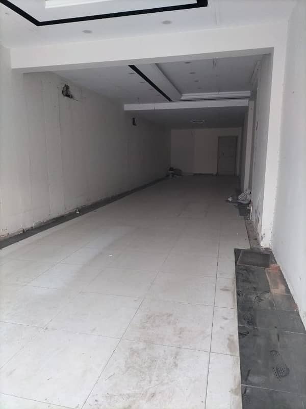 800sqft shop for rent near emporium mall Johar Town 3