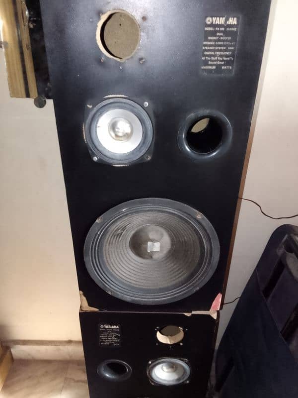 YAMAHA speakers 10 inch 5