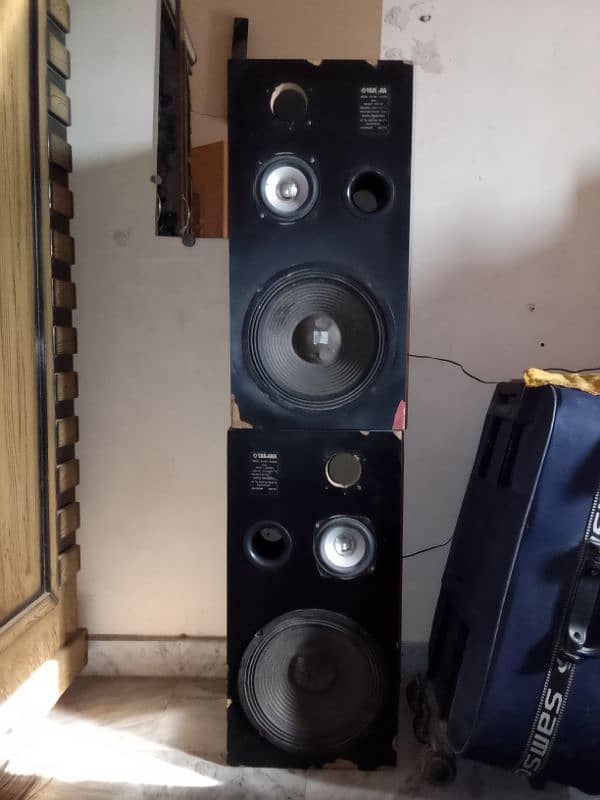 YAMAHA speakers 10 inch 6