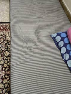 Single Mattress for Urgent Sale 0