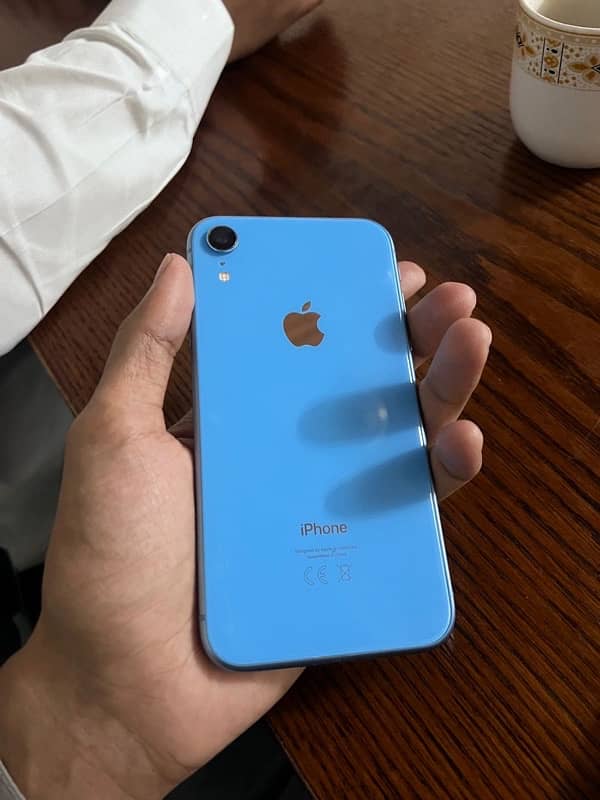 iphone XR pta approved 84% battery health 9