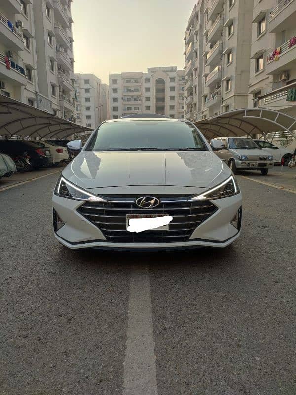 Hyundai Elantra 2022 16