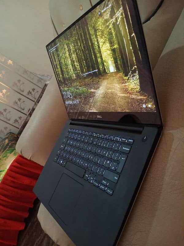 Dell xps 15 Graphic / gaming laptop 1