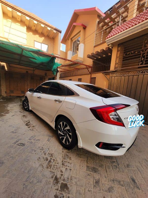 Honda Civic Oriel 2019 14