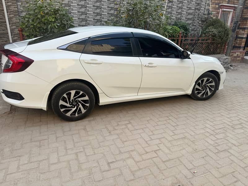 Honda Civic VTi Oriel 2018 13