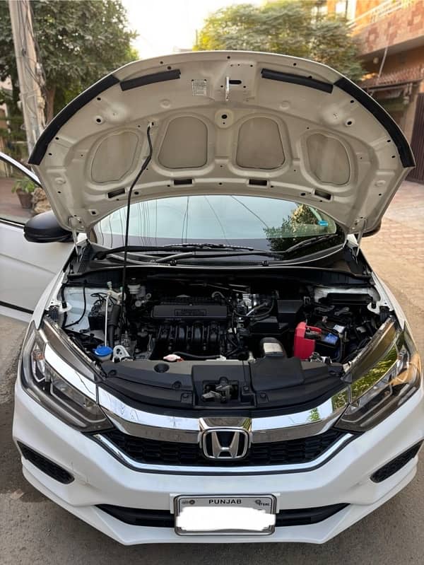 Honda City 2021 Total Genuine 1st Owner (11,000kms driven) 2