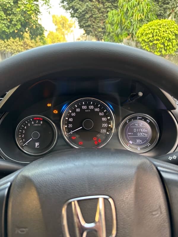 Honda City 2021 Total Genuine 1st Owner (11,000kms driven) 15