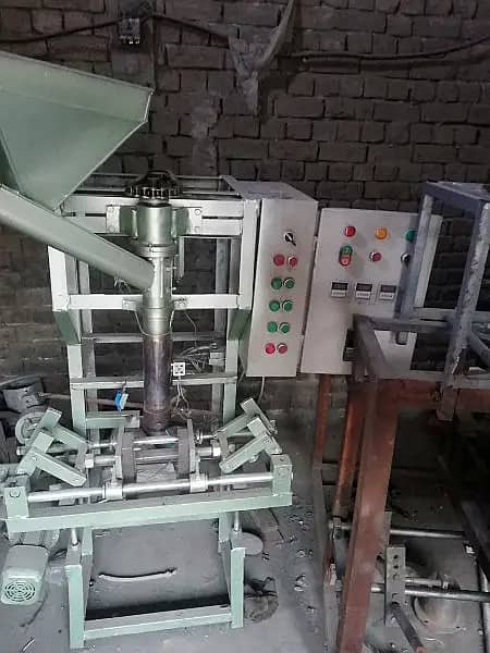 Auto blow molding machines 1