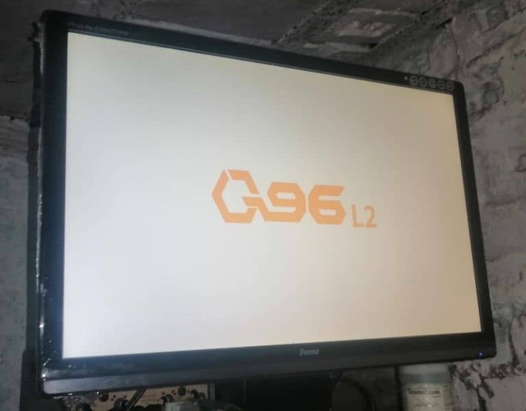 27'' Led With Android box 0